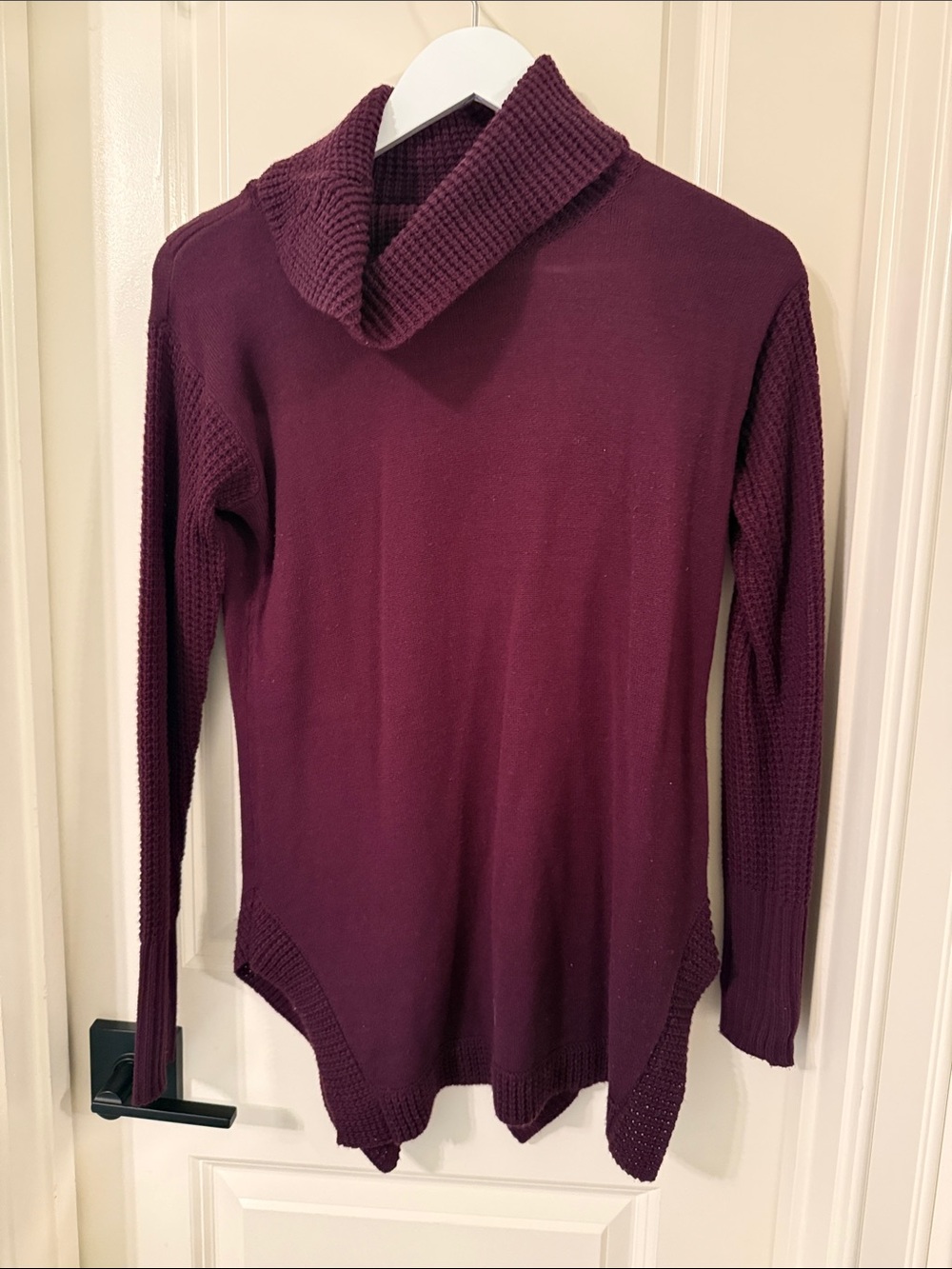 VENUS Burgundy Shawl-Collar Tunic Sweater